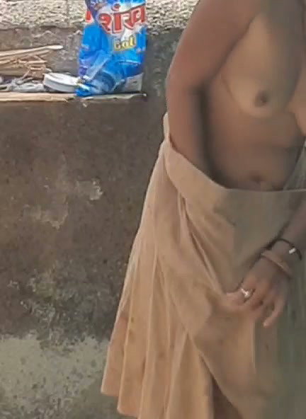 bhabhi outdoor bathing neibour secretly capture bhabhis boobs pussy and ass 22