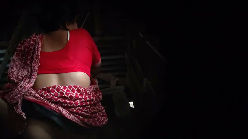 bhabhi pis secretly capture by neibour 22