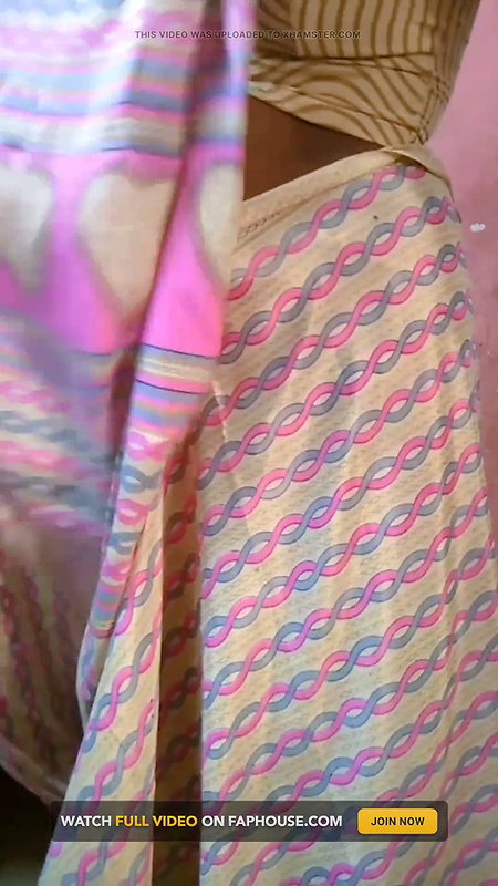Desi Tamil Naughty Wife Renu Petticoat Blouse Saree Tease for Hubby’s Friend! Indianhotwifex