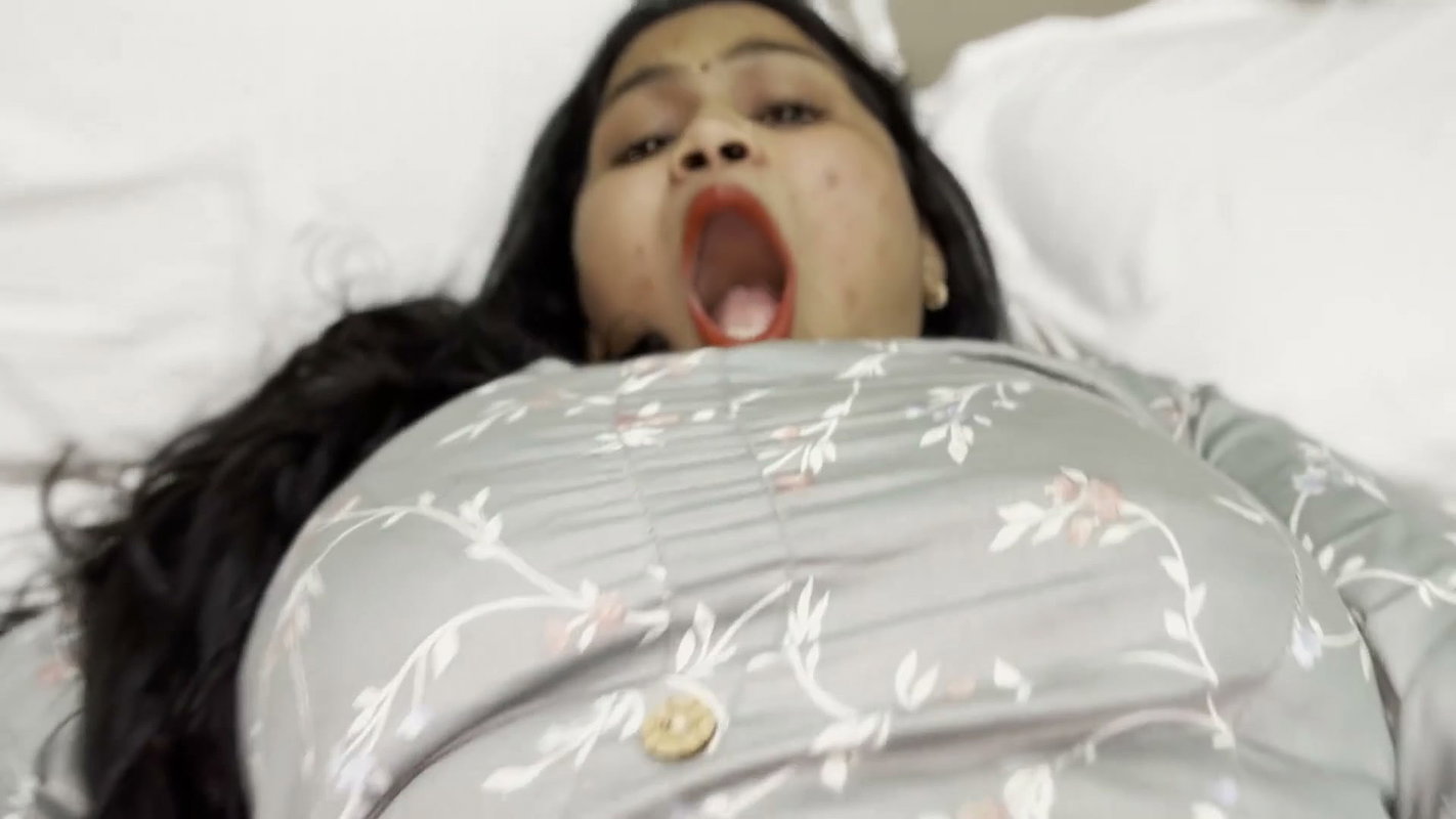 Full Open Legs Pose, Juicy Ass Aur Wild Expressions. Desi Hindi Moans Ke Saath Non-stop Action