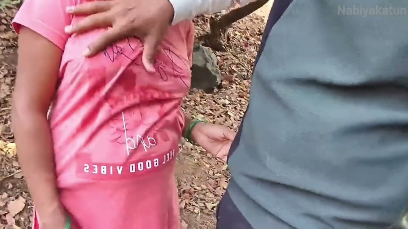 Indian Nabiya stepsister want to Outdoor Sex Stepsister want to Sucking Big Indian Cock