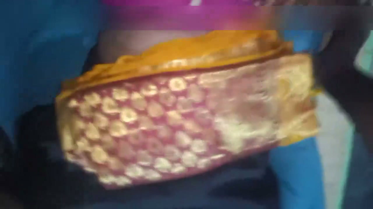 Indian thelgu bhabhi housewife fucking in homemade