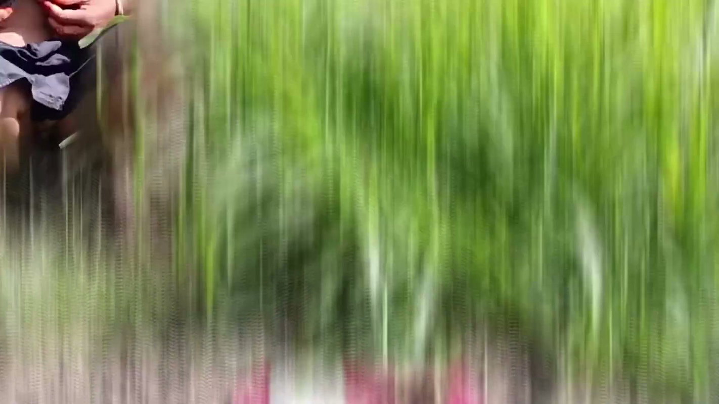 The desi stepsister of the village is bathing openly in the open field, bathing naked in the forest, brother-in-law is secretly watching the beautiful Bhabh