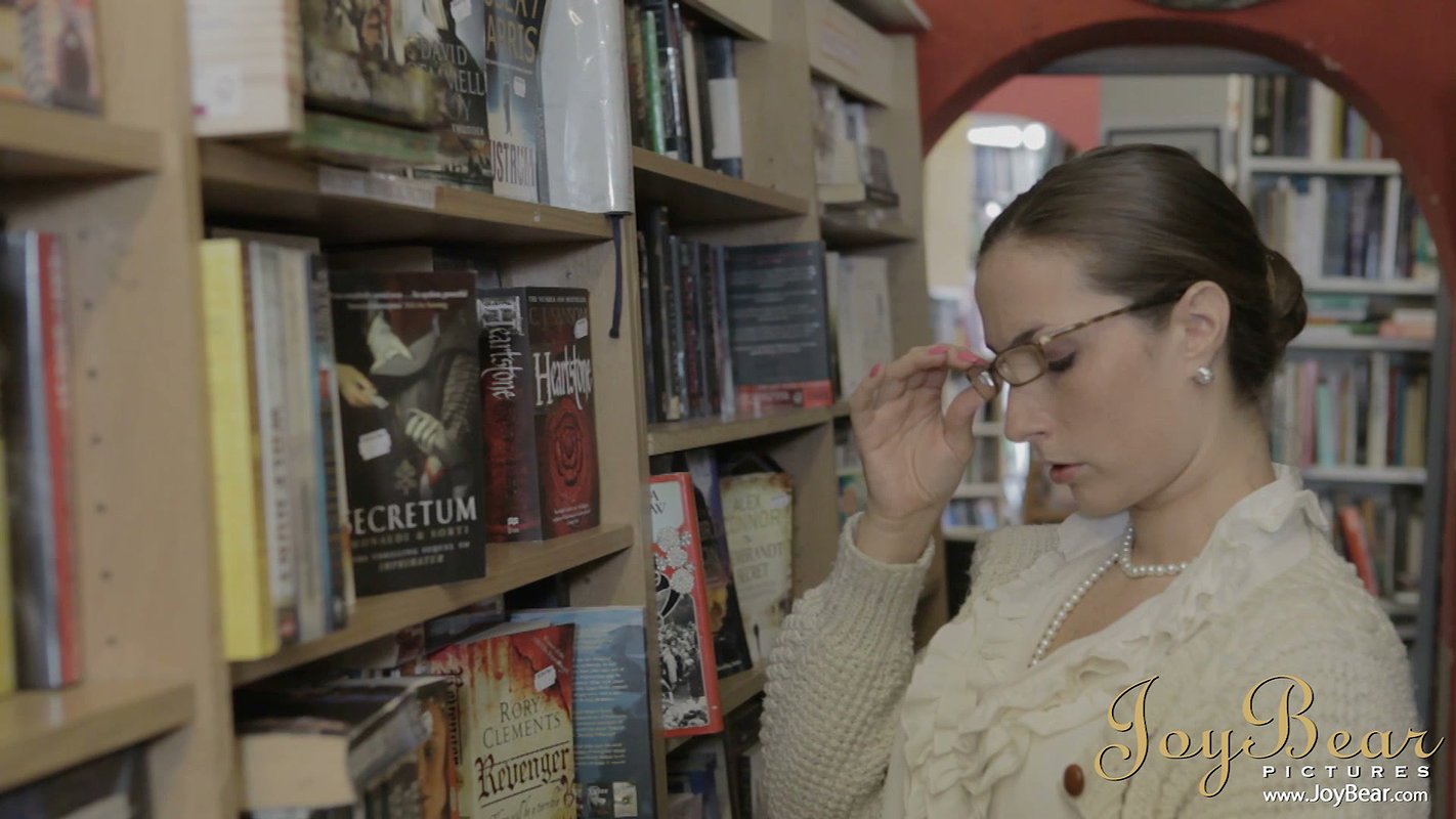 The Timid Bookworm