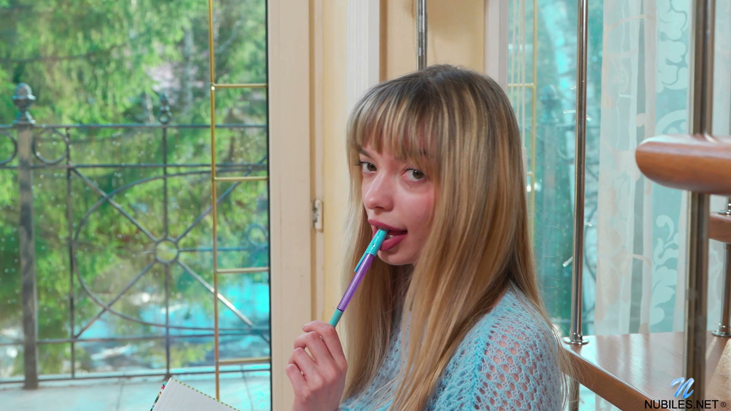 Nixie Vale – Wide Open