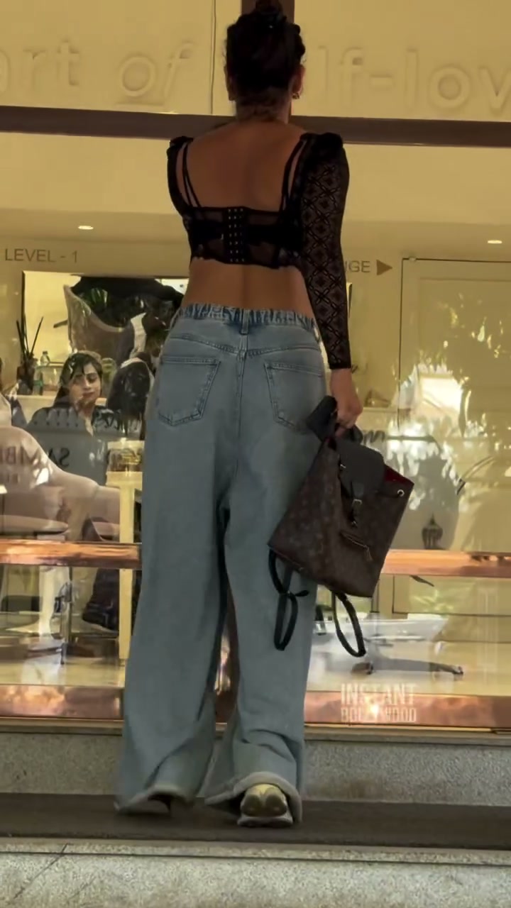 Frame 9