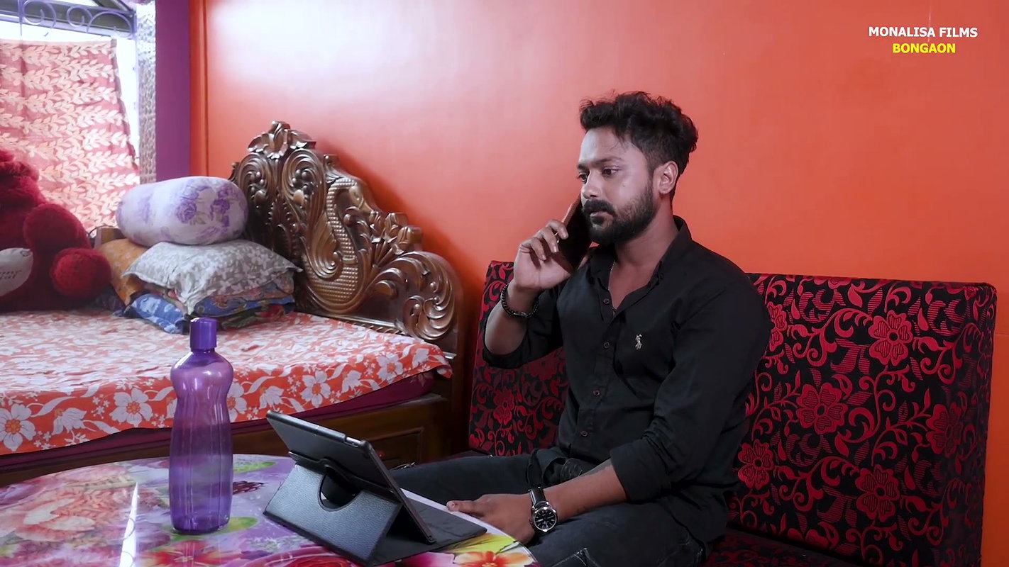 hot scene – Navel caressed, Lip kiss 2