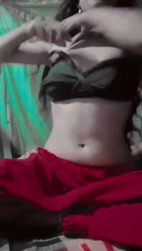 villege sexy girl squeeze boobies 2