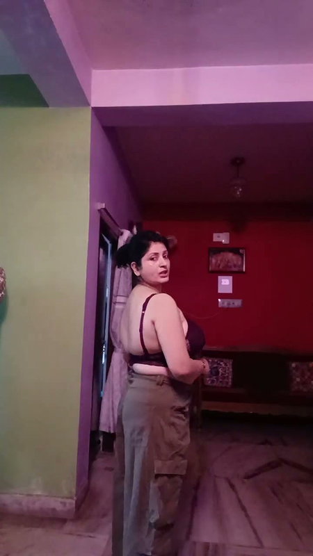 Busty_Bengali_lady_huge_tits_in_red_bra