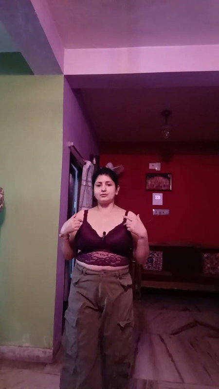 Busty_Bengali_lady_huge_tits_in_red_bra