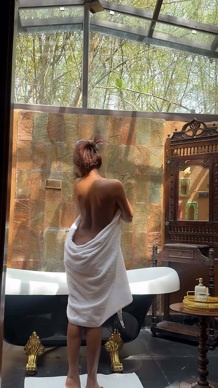 SEXY GF DIVA FLAWLESS BATH SEDUCTION 2