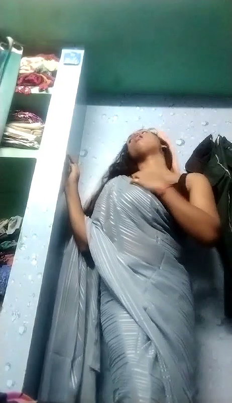 beautiful horny trans squeeze her big boobs and show all 2