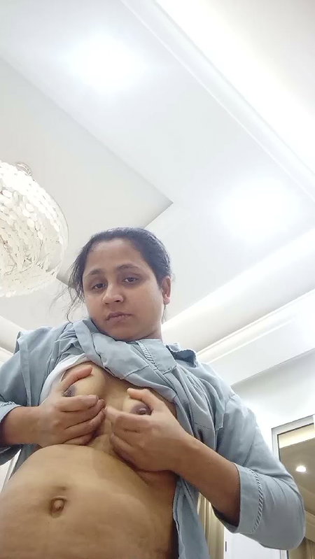 aunty show her boobs and shaved destroy pussy 2