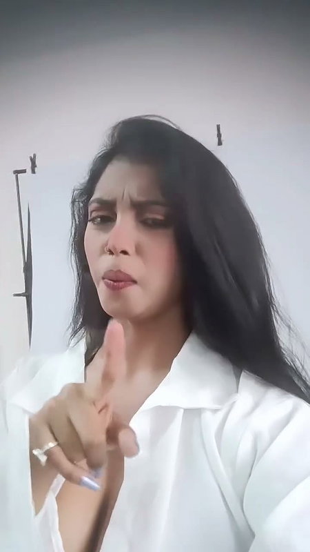 HALDER DAMN SEDUCTIVE CUM DESERVING CLEAVAGE VIEW UUFFF 2 2