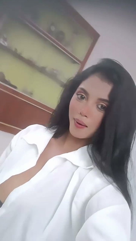 HALDER DAMN SEDUCTIVE CUM DESERVING CLEAVAGE VIEW UUFFF 2 2