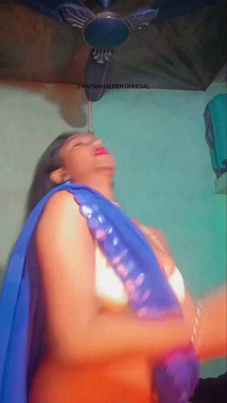 HALDER FAPWORTHY CLEAVAGE VIEW IN DEEP BLOUSE SAREE 2