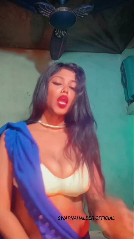 HALDER FAPWORTHY CLEAVAGE VIEW IN DEEP BLOUSE SAREE 2