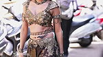 SIZZLING SEXY NAVEL AND CLEAVAGE EXPOSE 2 3