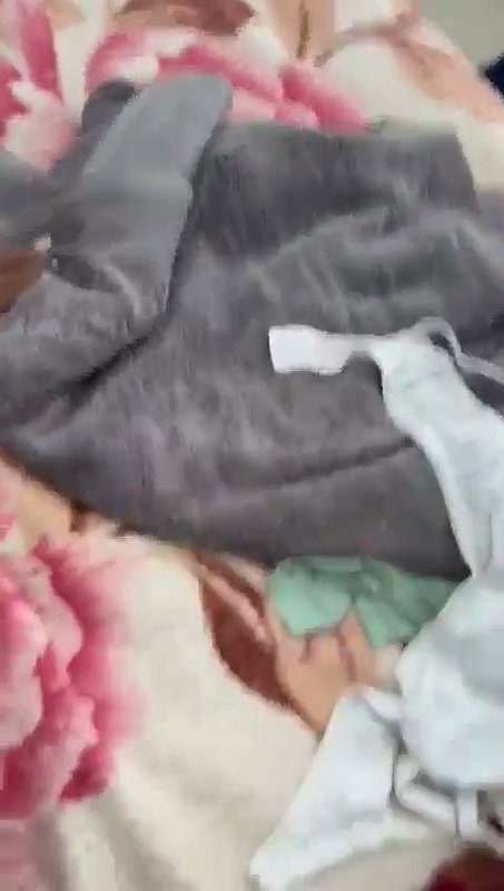 gf in hotel ready for fucking 2