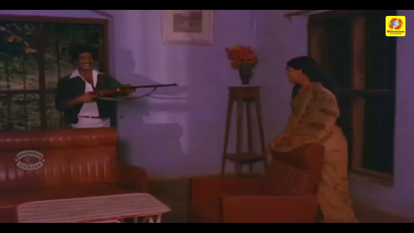 Sexy Hot molesting scenes and other unknows actress -POOMADATHE PENNU