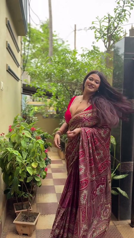 punjabi lady in red blouse and saree 2 2