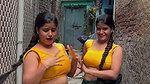 desi twins hot boobs and navel in yellow green costume 2 2