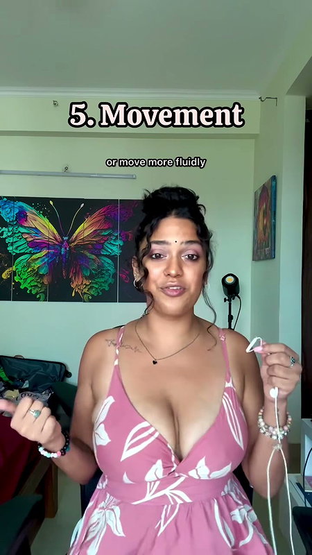 busty lady educating on fake vs real tits 2 2