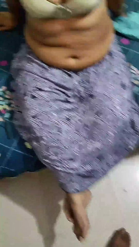 Bangladeshi milf bhabhi enjoyng hardcore anal sex