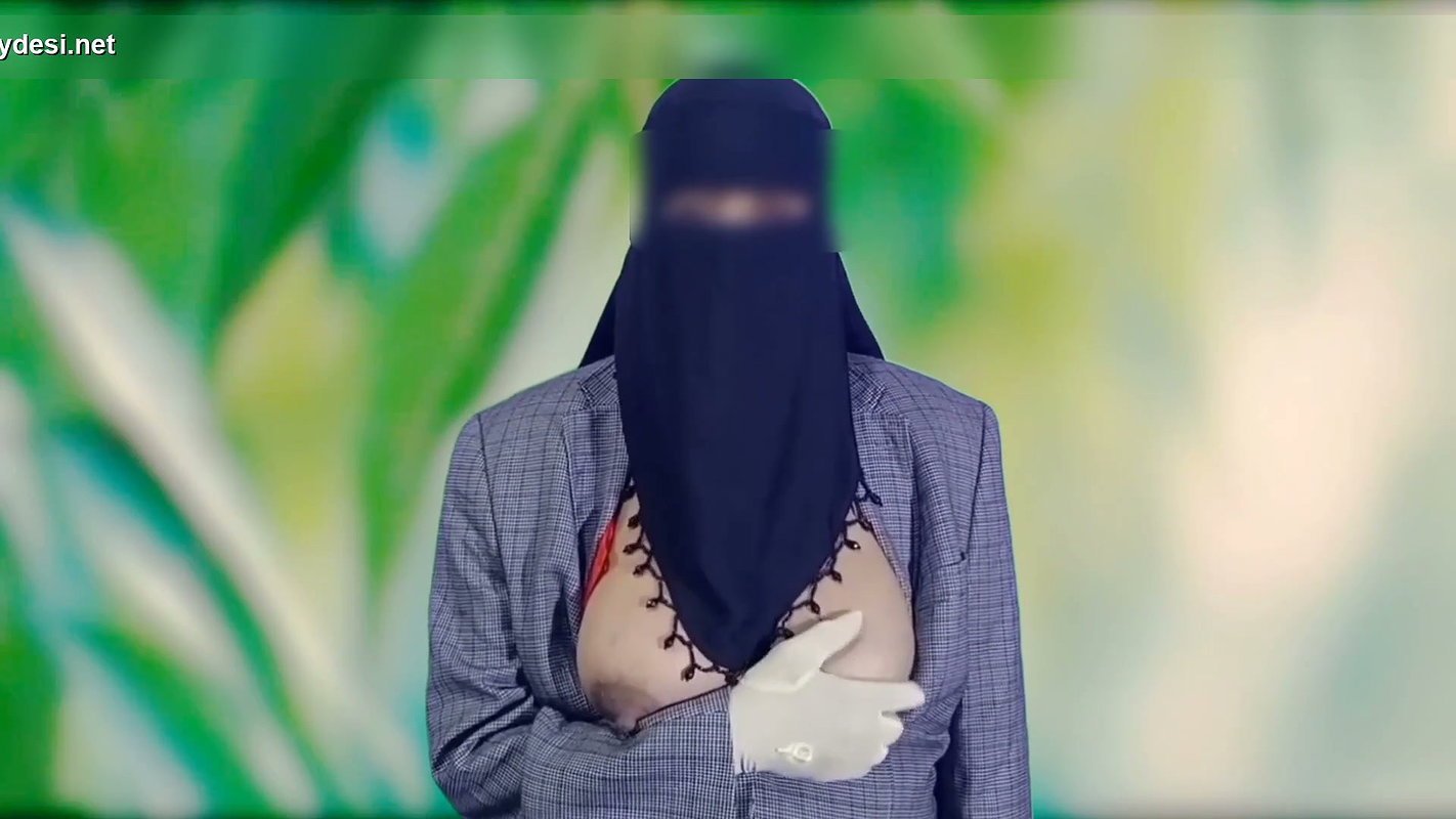 Bengali beautiful woman Leena was completely naked and filled with cock