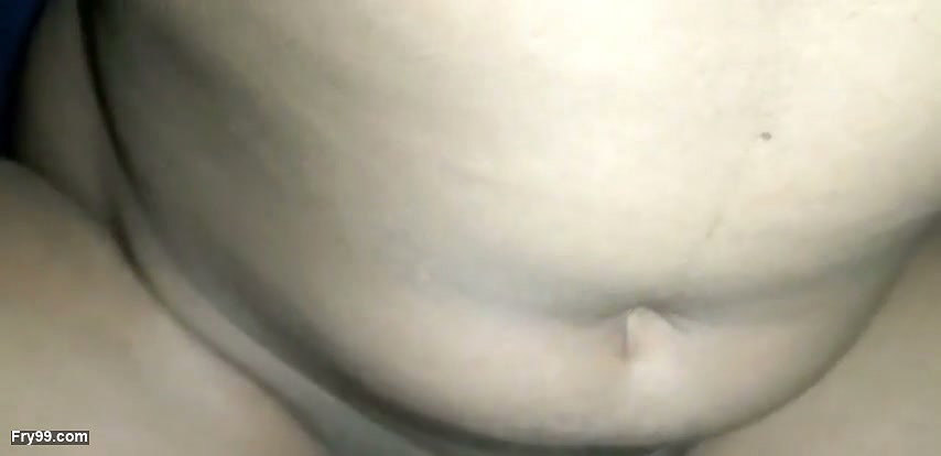 I fucked my friend with great difficulty and made her cum