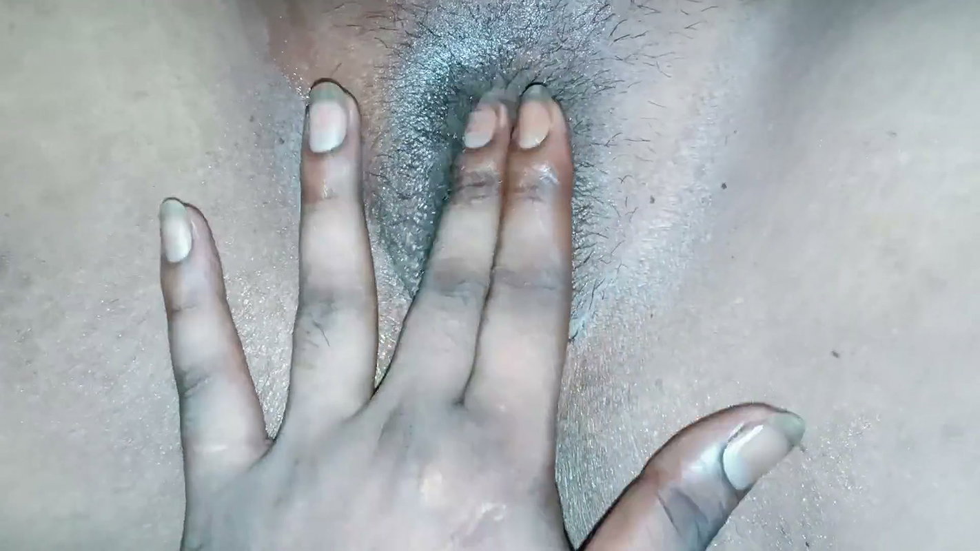 Morjenabb_My beautiful wife was lying down, I woke her up and fucked her vagina with my finger