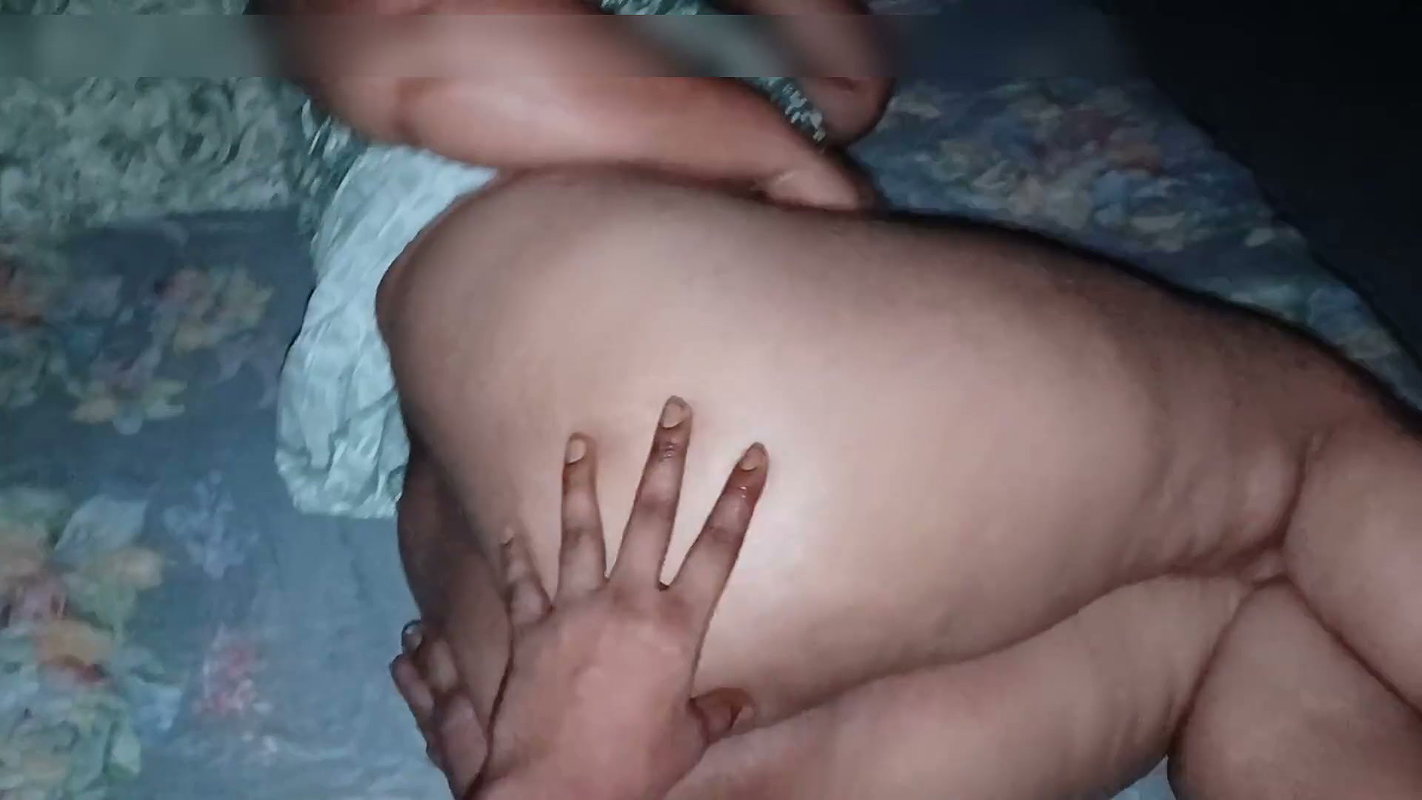 Morjenabb_My beautiful wife was lying down, I woke her up and fucked her vagina with my finger