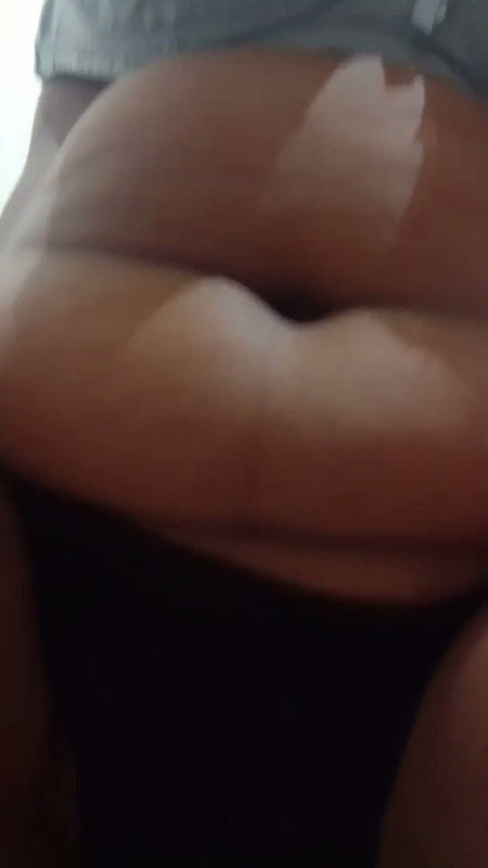 My big step sister was angry, we shared single bed, full Hindi Audio
