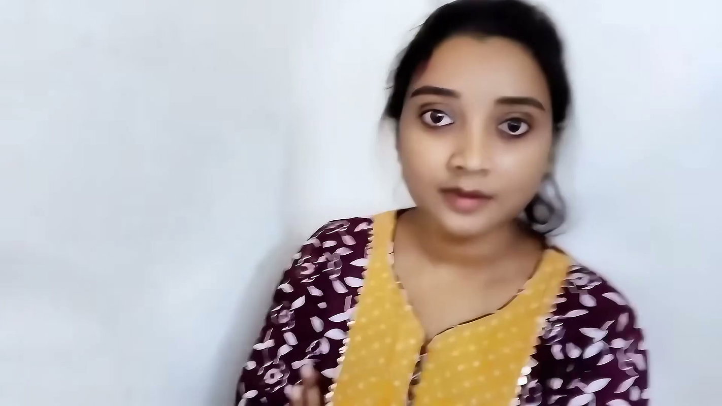 My hot beautiful Bhabhi offer me to have sex with her bcz my big brother can’t satisfy her on bed