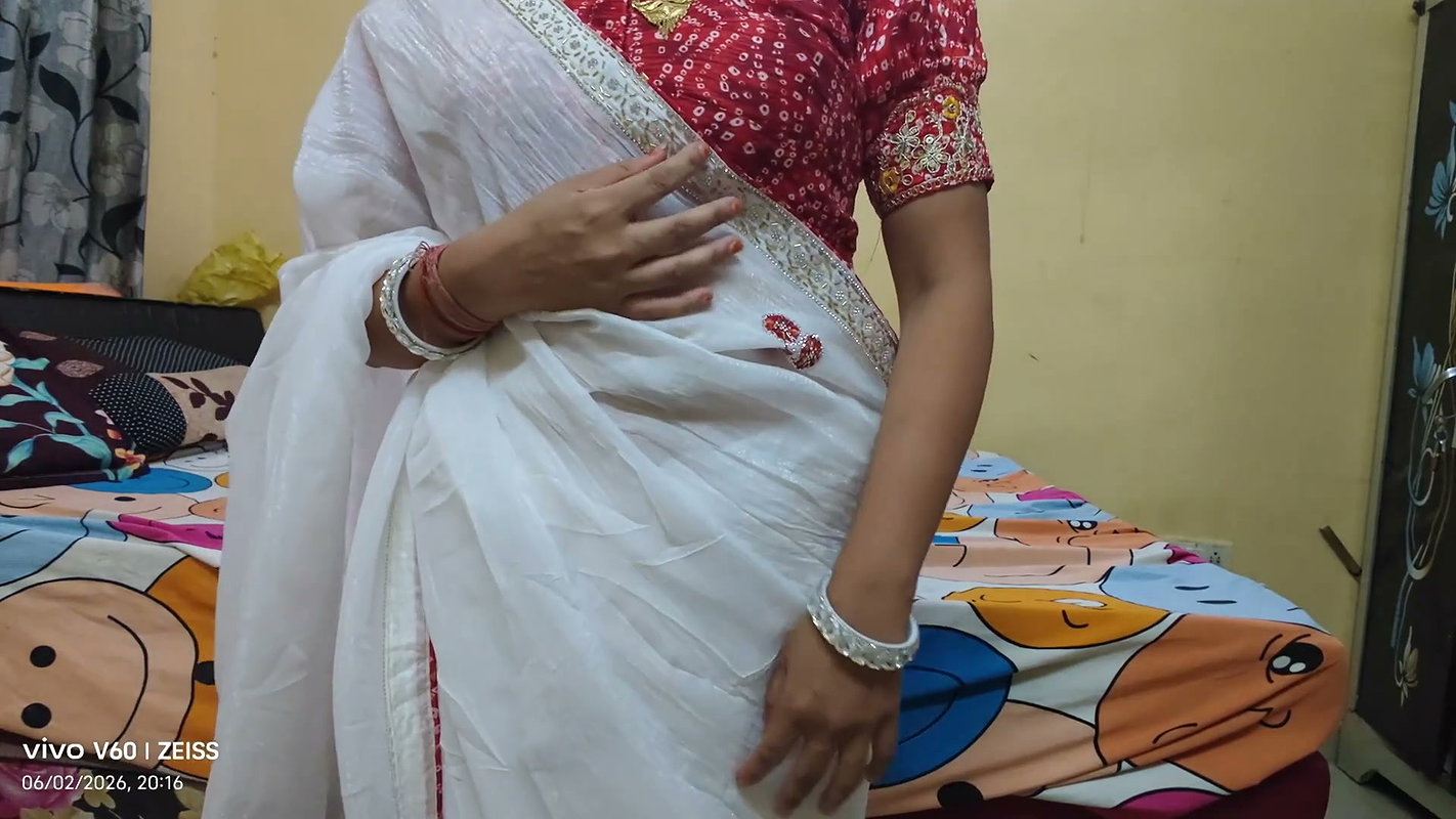 Bhabhi ko new saree pahna kar choda