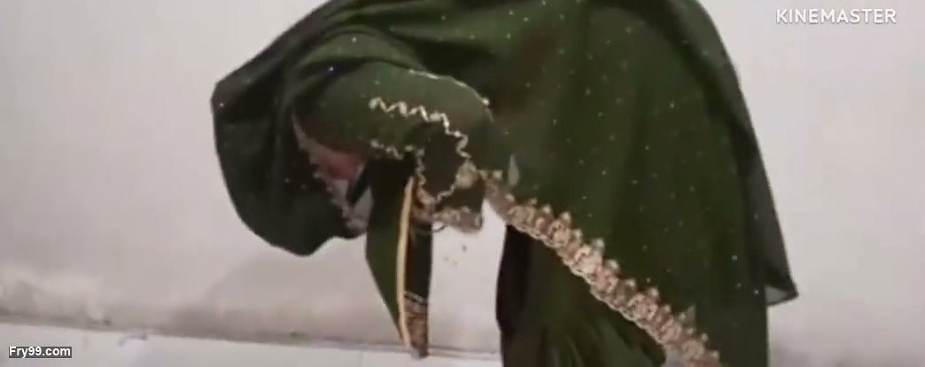 First time fucked a muslim bhabhi in hotel