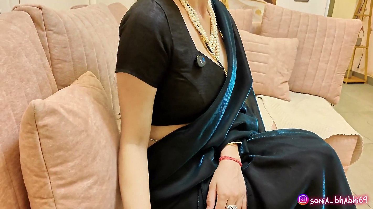 i sex with delivery guy when my husband is not in home. in hindi roleplay