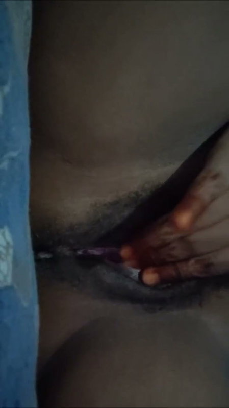 Stepsister sending nude and sexy video