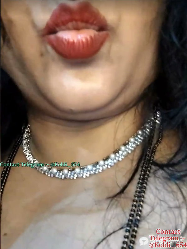 Hot Bhabhi Saree StripTease Cam Show 22