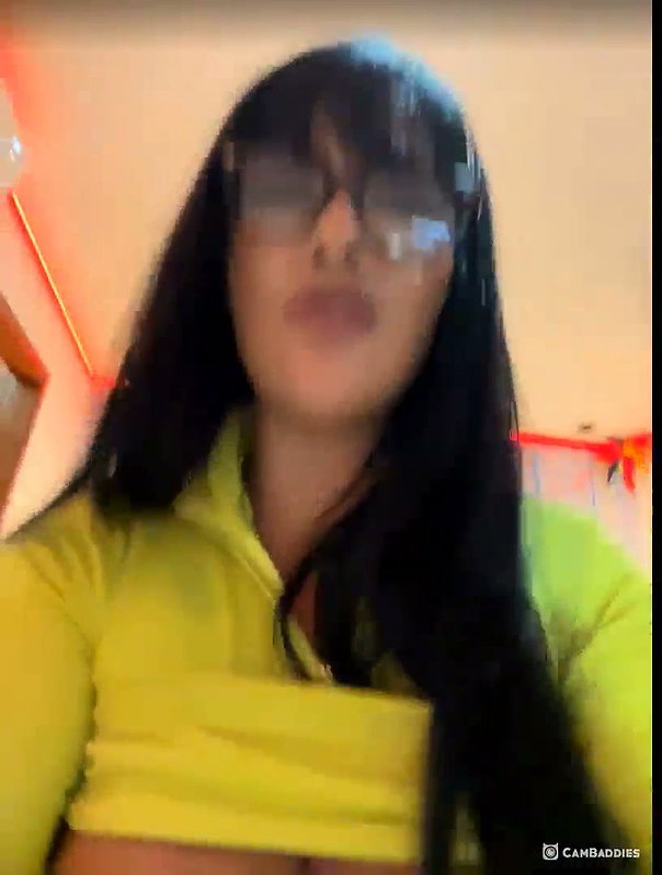 mom showing her massive tits 22
