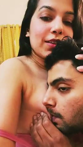 gf sucking melons in hotel 22