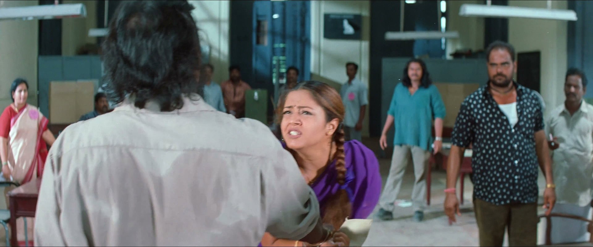 Hot Navel Scenes From Dhool – Amazon 4K2
