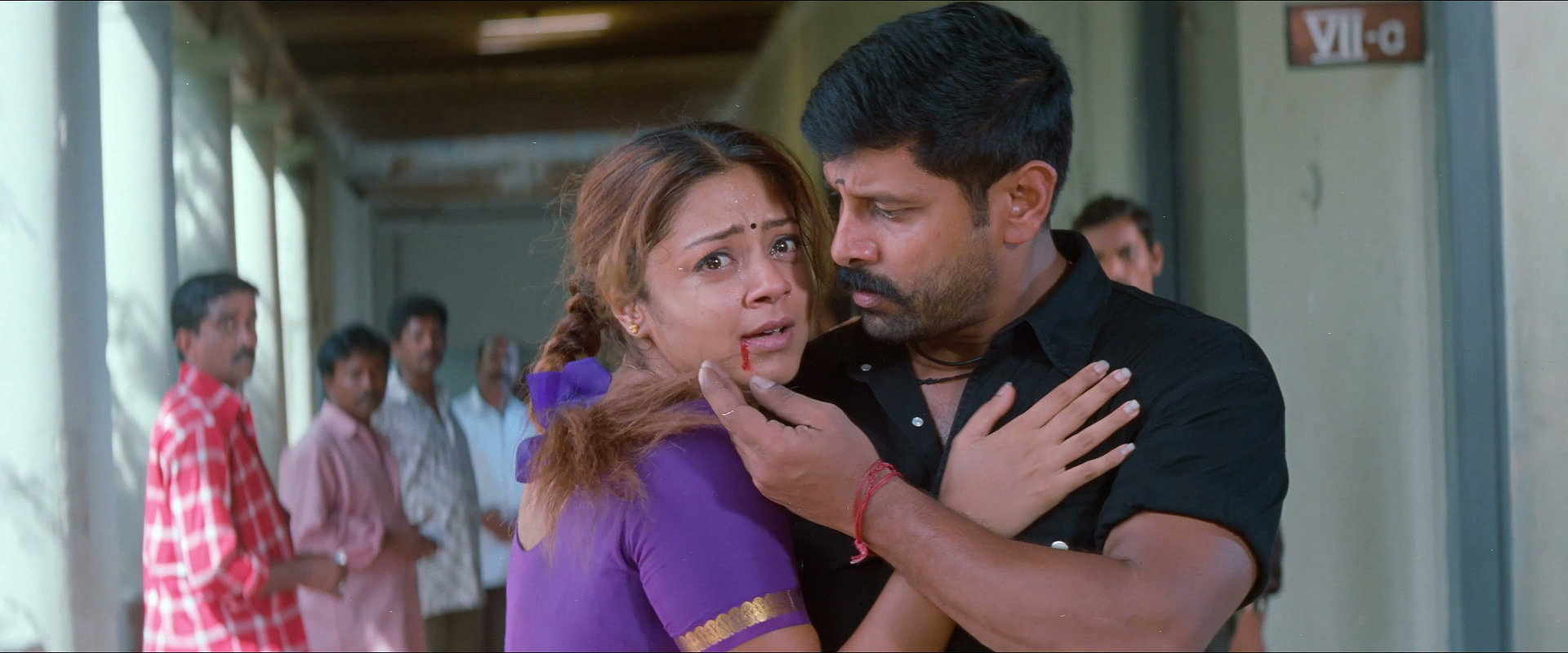 Hot Navel Scenes From Dhool – Amazon 4K2