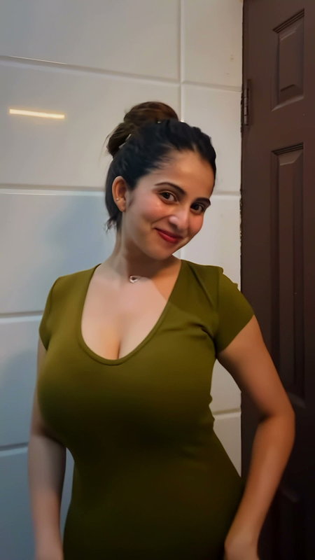 GOWDA BUSTY TIGHT BOOBS NAUGHTY LOOKS HQ VIDEO 22
