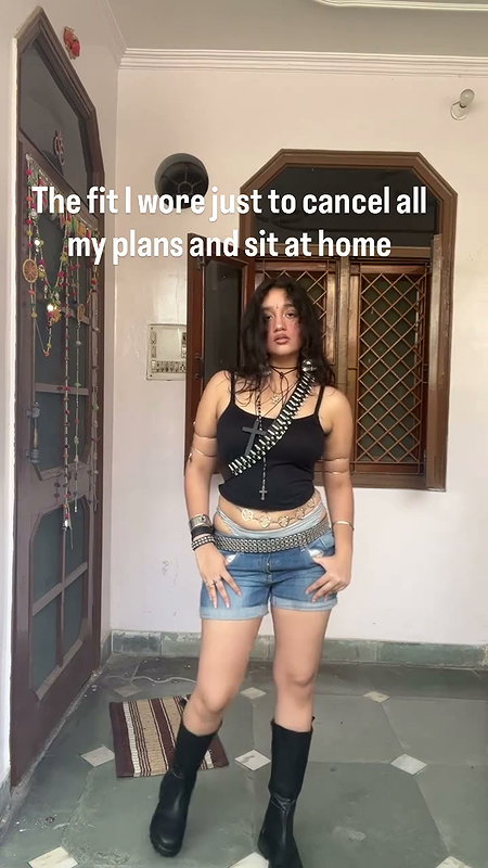 sexy bengli girl deep navel and tits in black top 22