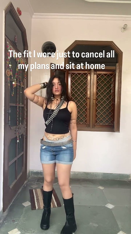 sexy bengli girl deep navel and tits in black top 22