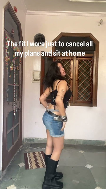 sexy bengli girl deep navel and tits in black top 22
