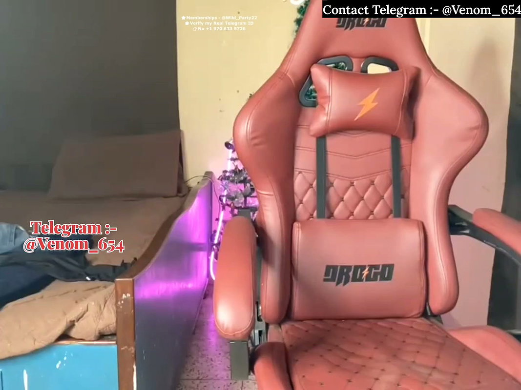 1 stripchat ticket show