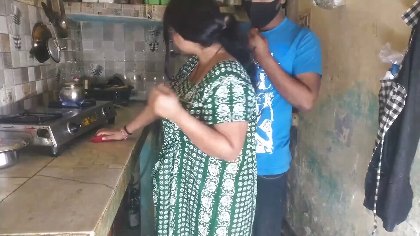 Desi Bhabhi Big Boobs Cleavage Tease in Kitchen Hot Indian Village Girls Exposed