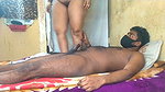 Hot Desi Padosan Bhabhi Ne Dekha Lund Hilate Hue – Wild Sex Start Hua!
